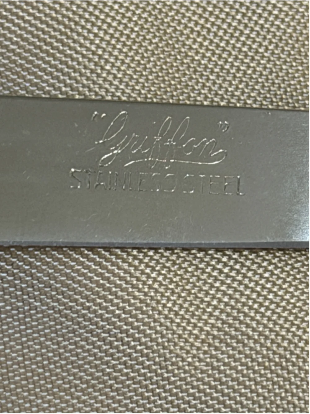 Vintage Griffon 8 PC Stainless Steel steak knives set in original case